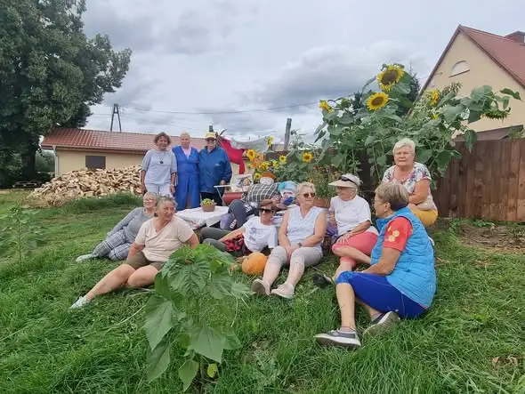 Rowerowa wyprawa do Zielomyśla: dożynkowe dekoracje zachwyciły uczestników