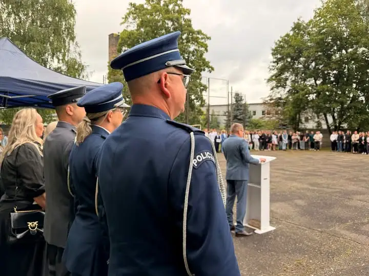 Rozpoczęcie roku szkolnego w Skwierzynie z udziałem policjantów