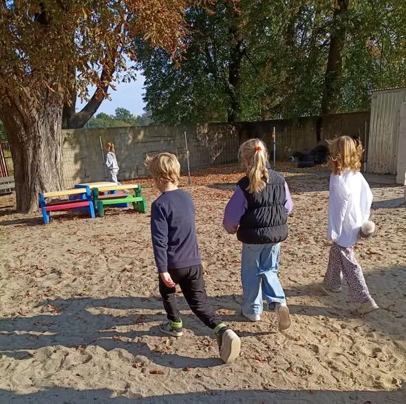 Lekcja polskiego na boisku – kreatywna nauka gramatyki w Międzyrzeczu