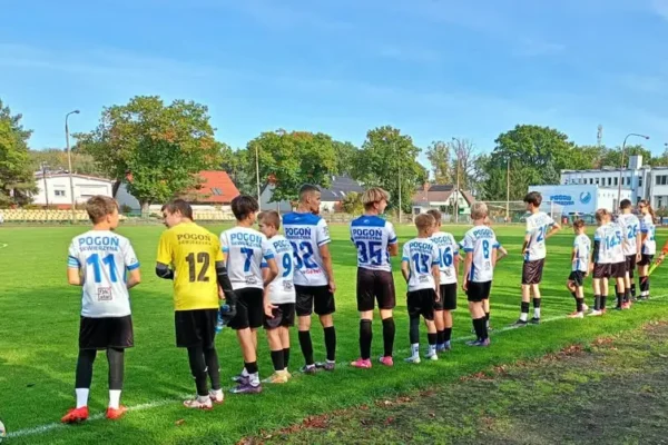 Trampkarze Pogoni Skwierzyna przegrywają z UKS Celuloza Kostrzyn
