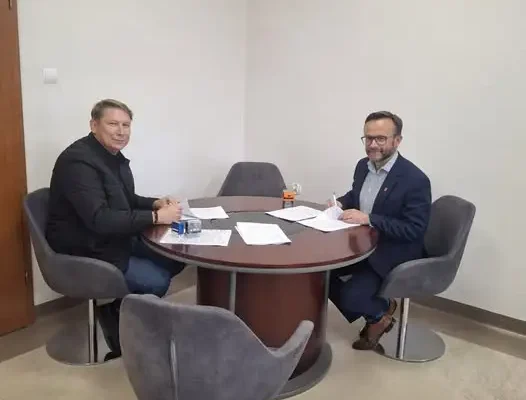 Gmina Pszczew inwestuje w nową drogę wewnętrzną – umowa podpisana