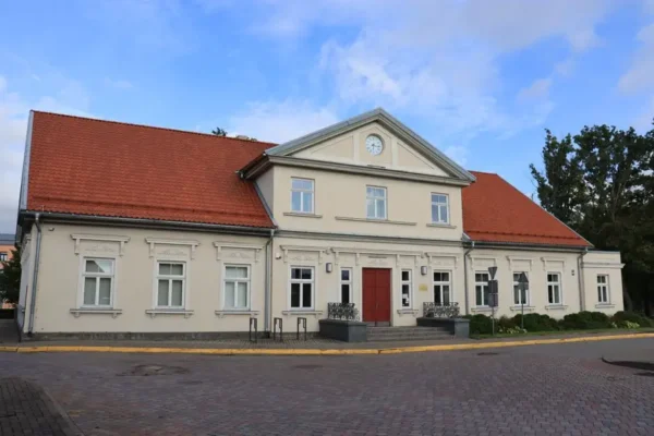 Krobielewo: nowa kostka brukowa przy sali wiejskiej